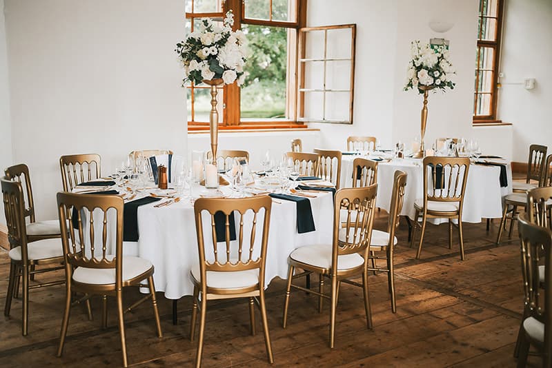Tischdekoration der Hochzeit