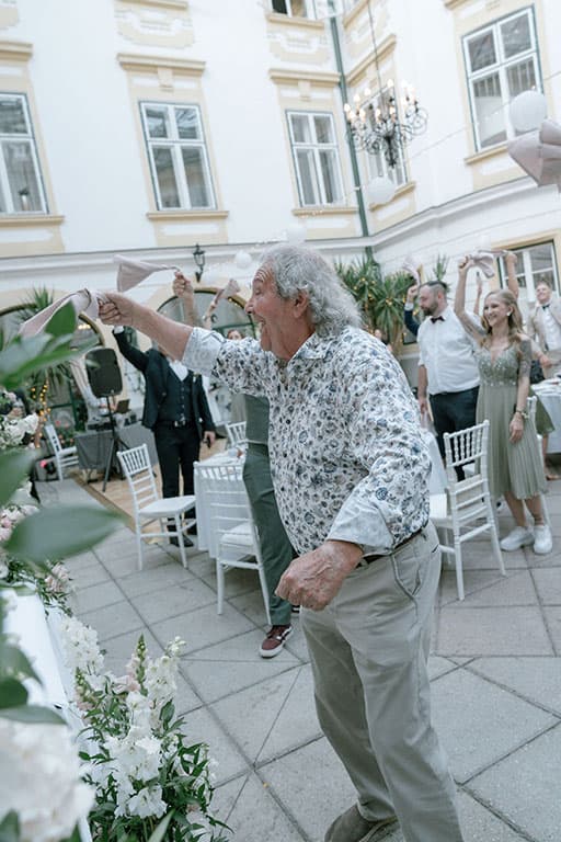 Julia und Manuel | Schloss Margarethen am Moos